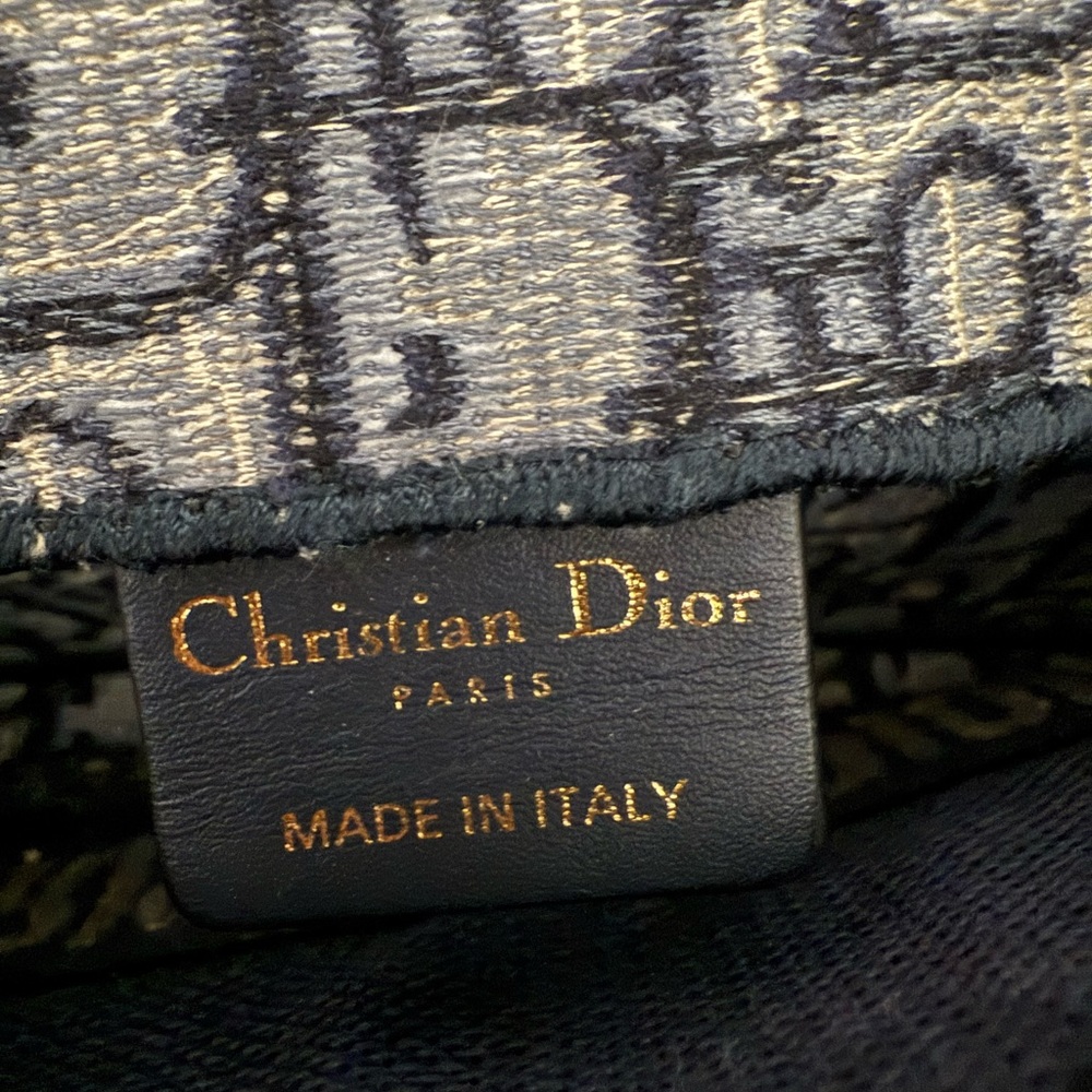 Dior Blue and Cream Belt/Crossbody Bag - Picture 9 of 12